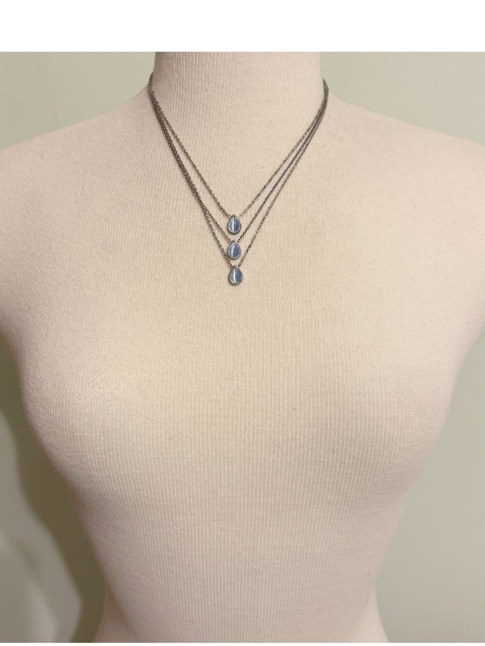 Elegant Layered Silver-Plated Necklace with Blue Teardrop Pendants